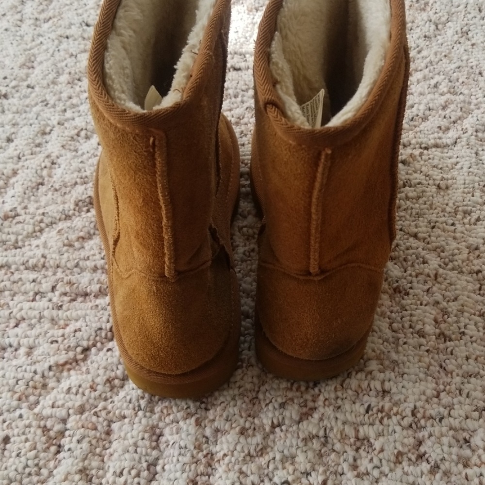 Booties - Picture 3 of 8